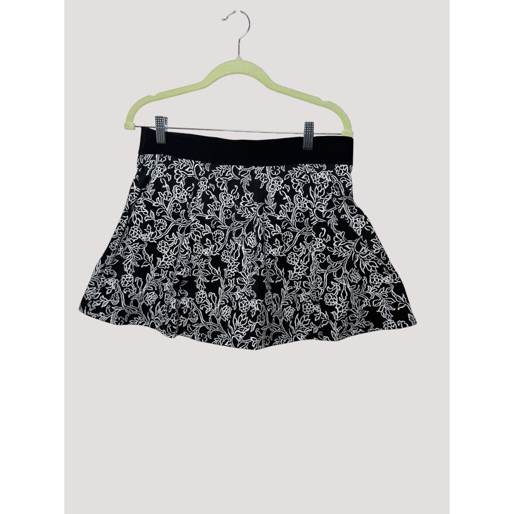 Tommy Bahama Skort Women Large Black White Floral Activewear Everyday Active